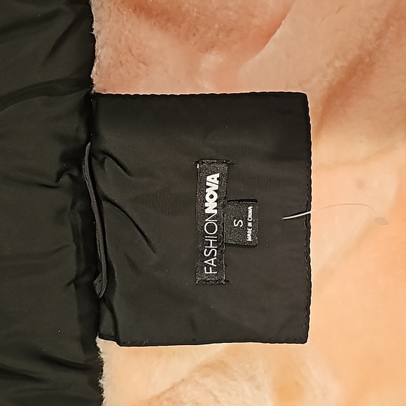 Fashion nova coat.. size small... LIKE NEW! - Picture 11 of 11